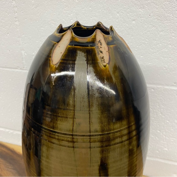 17” Tall Pottery Floor Vase Artisan Made - Picture 6 of 12